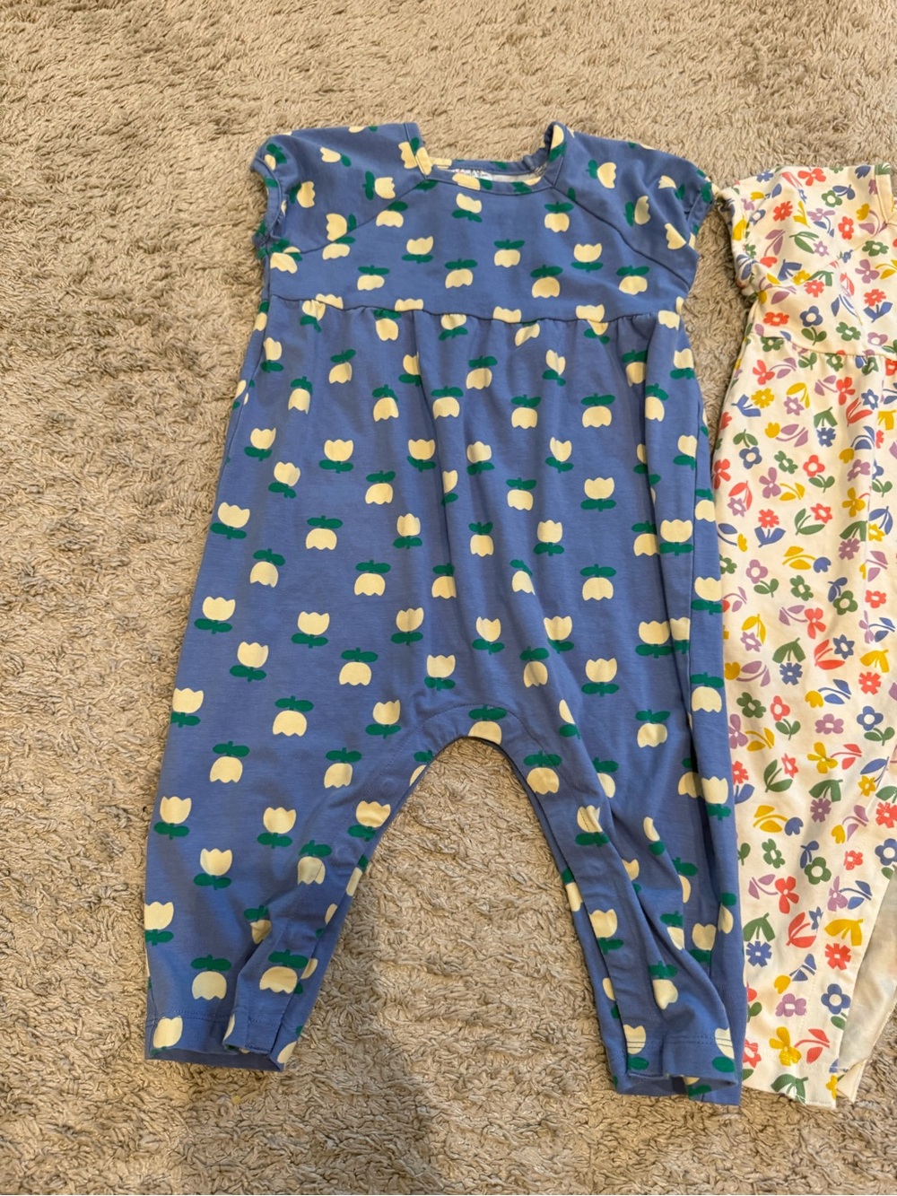 Hanna Anderson Set of 3 Rompers - Picture 3 of 5